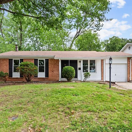 9 Mi To Forest Park Pet-Friendly Home In St Louis